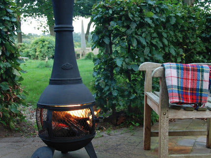 Chimenea de jardín de hierro fundido con malla Esschert Design