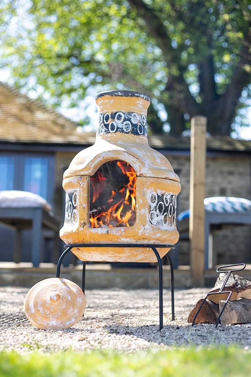 La Hacienda Circles Chimenea mexicana