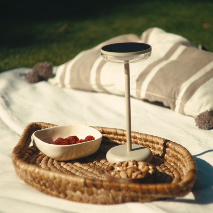 Lámpara solar de mesa Bobbie arena ZOLUNA