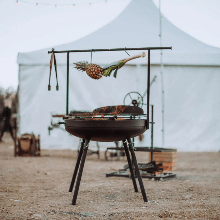 Barebones Cowboy Fire Pit Parrilla-Sistema