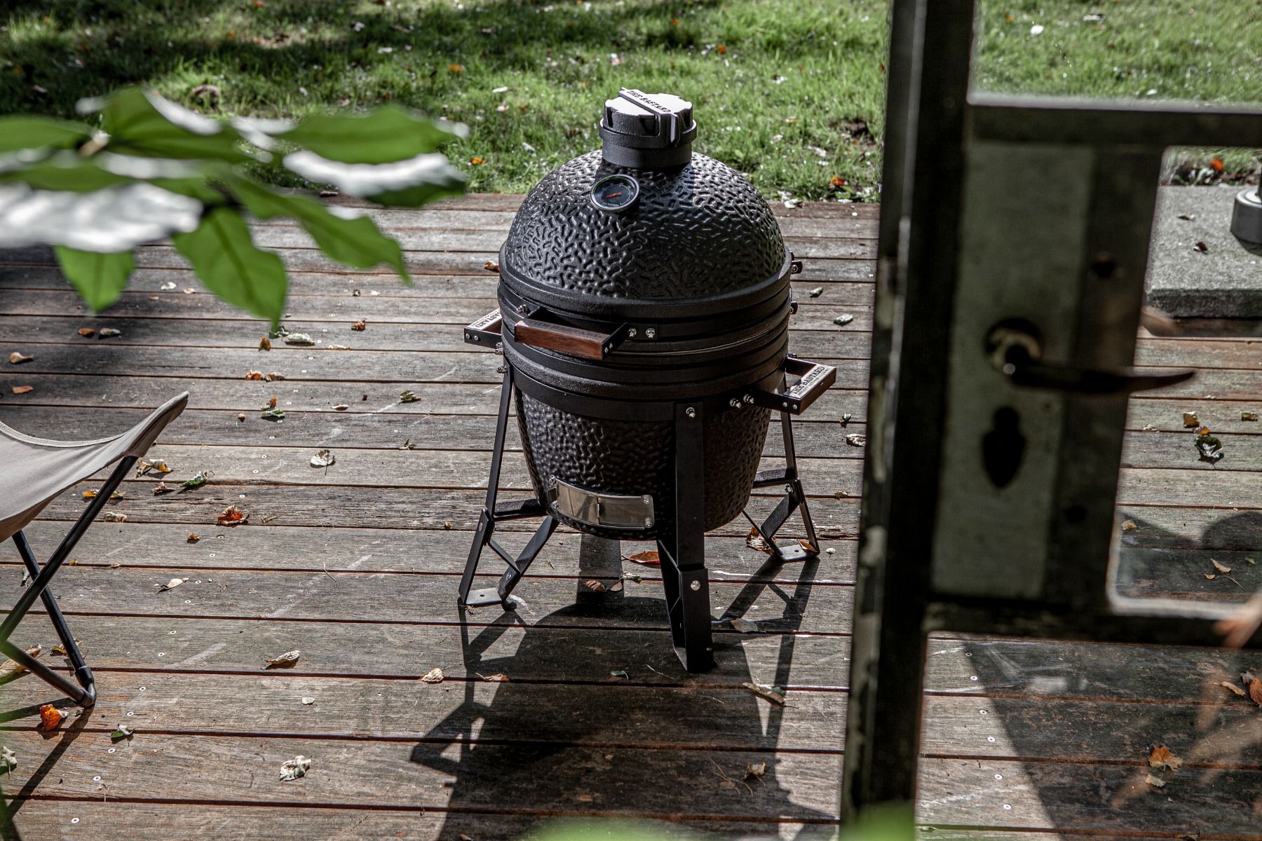 The Bastard Regular compacto Completo