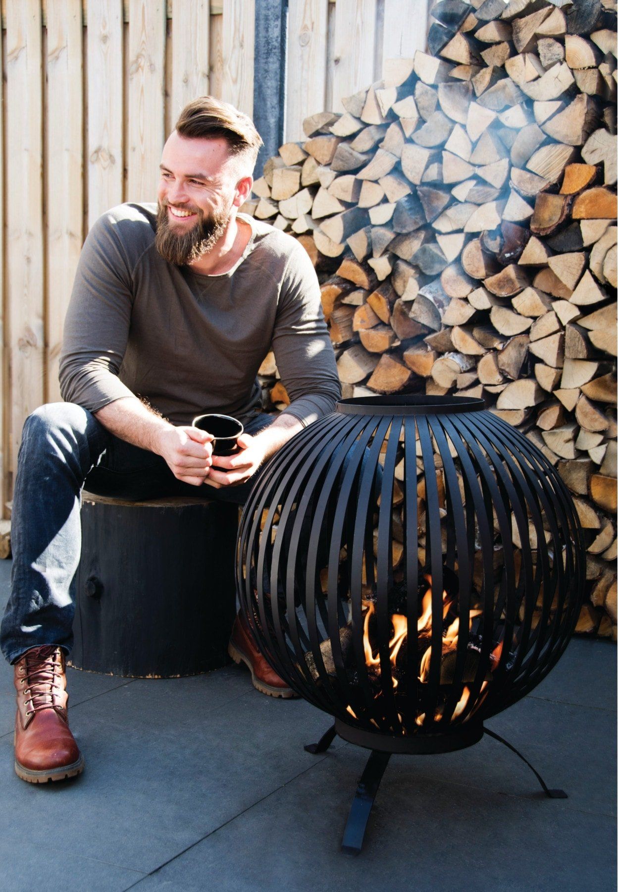 Esschert Cuenco de Fuego Laser Cut Rayas Negro Ø59