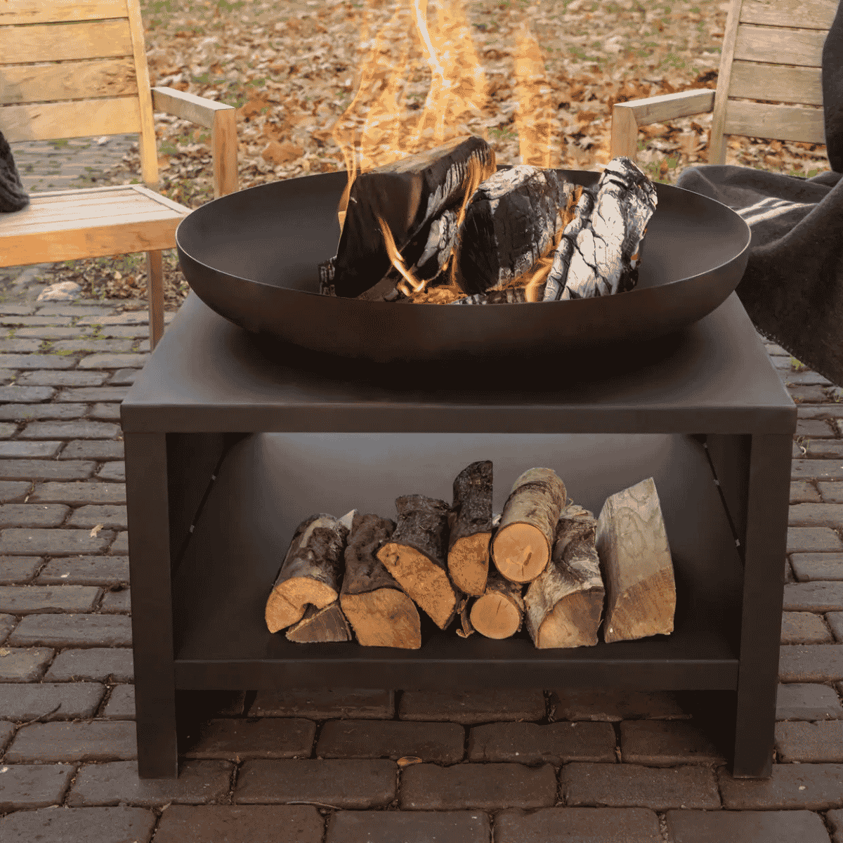 Brasero 80 cm con leñero negro Esschert Design