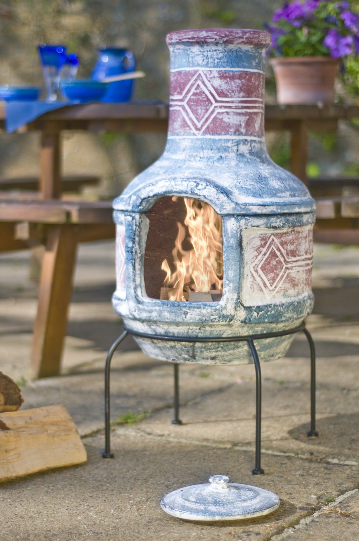 La Hacienda Geometric Chimenea mexicana