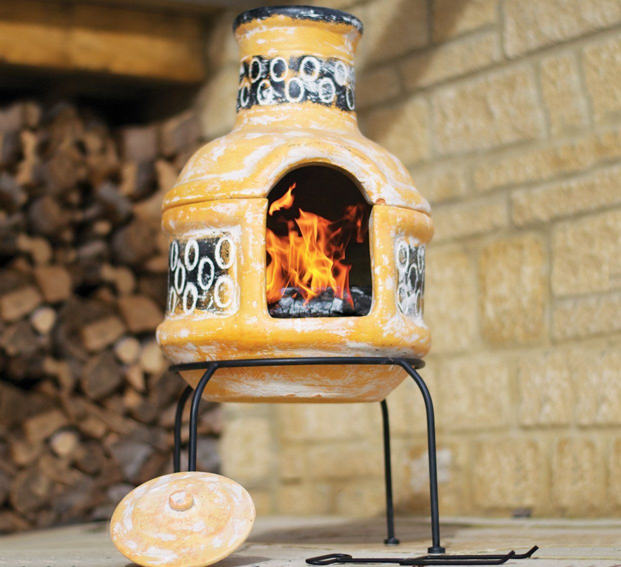 La Hacienda Circles Chimenea mexicana