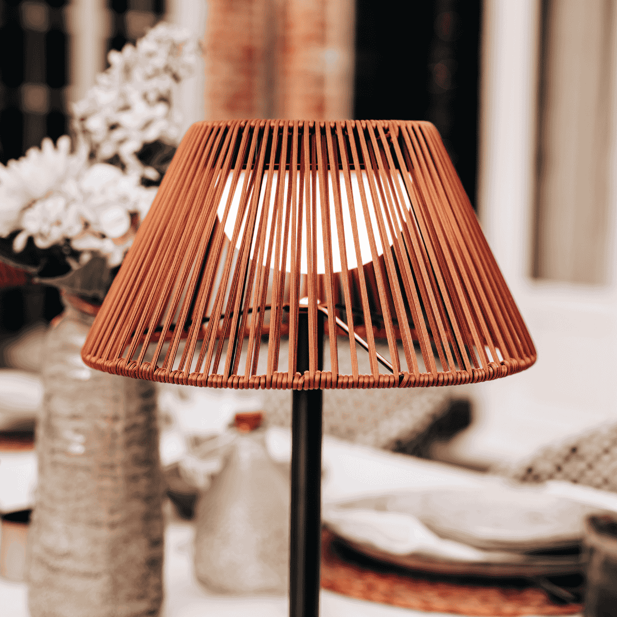 Lámpara de mesa solar Moos ZOLUNA