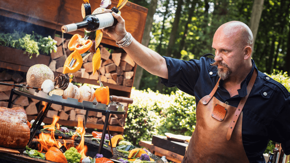 ¡Empieza la temporada! A continuación te explicamos cómo cocinar deliciosos platos al aire libre este verano. 